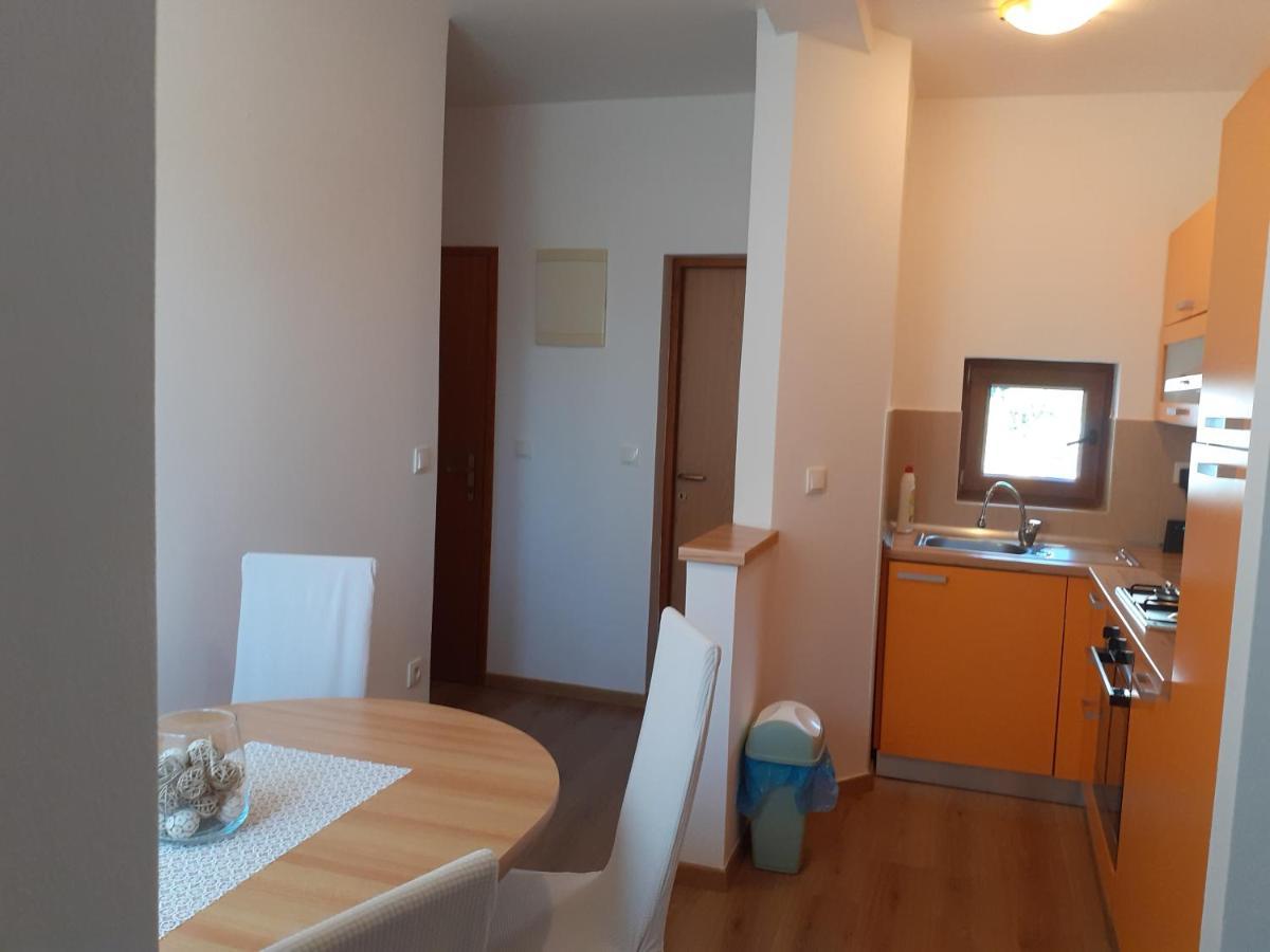 Апартаменти Apartman Paola Малинська Екстер'єр фото